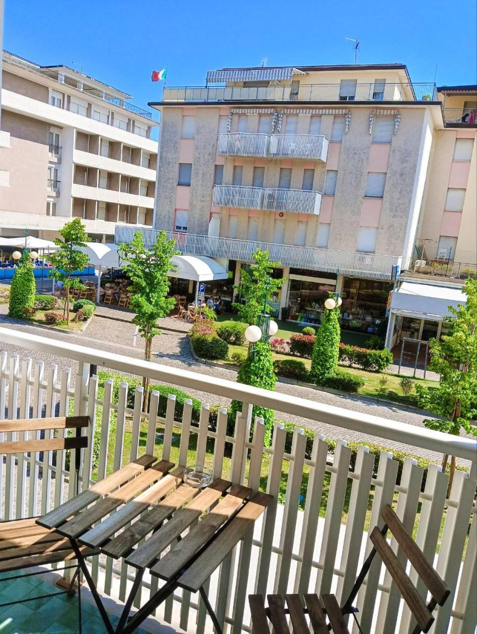 Viale Aurora Διαμέρισμα Μπιμπιόνε Εξωτερικό φωτογραφία